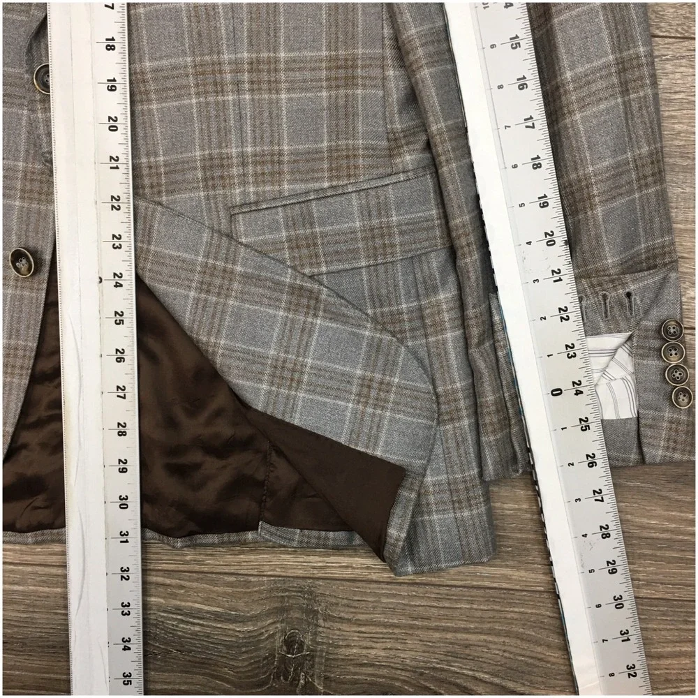 J Hilburn welcome primo